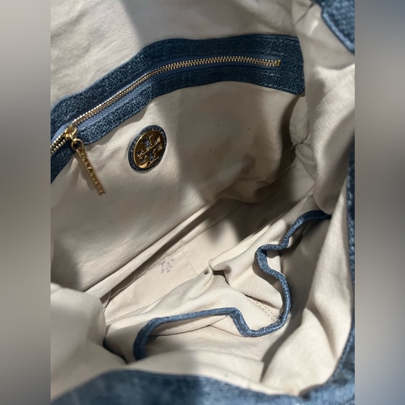 Tory Burch Coated Canvas 2 Way Shoulder Bag/Crossbody in Blue - Comes w/Dust bag - Picture 9 of 13